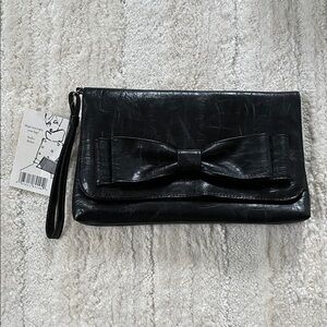 Barr+Barr Bloomingdale’s Elegant Black Clutch with Bow Accent
